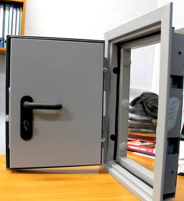 Одностворчатый огнестойкий люк Одностворчатый огнестойкий люк