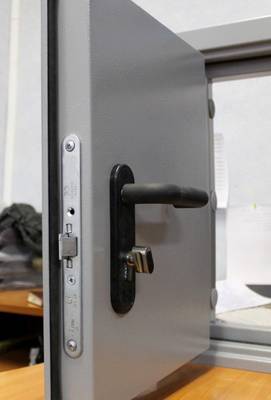 Створка огнестойкого люка Створка огнестойкого люка