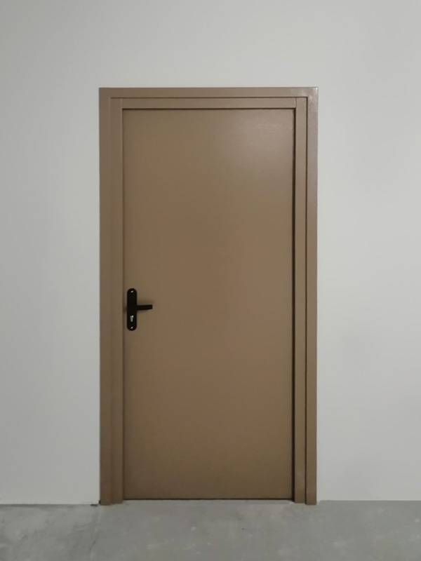 Техническая дверь, фото изнутри (кофейня, ул. 1-я Тверская-Ямская) Техническая дверь, фото изнутри (кофейня, ул. 1-я Тверская-Ямская)