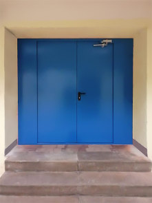 Нестандартная дверь, фото обратной стороны Нестандартная дверь, фото обратной стороны