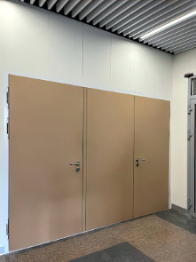 Технические двери с временными панелями Технические двери с временными панелями